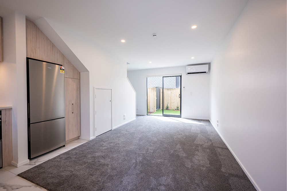 245 Kilmore Living Room