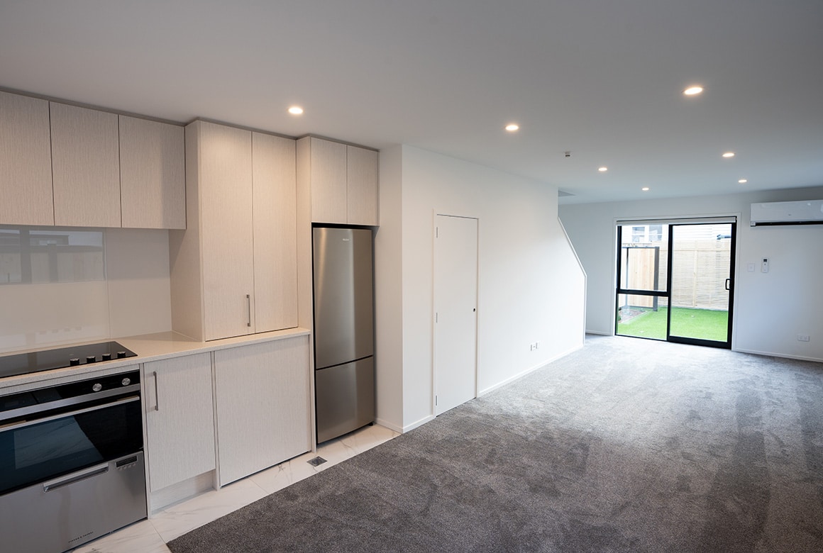 17 Pearce Crescent Completed Kitchen